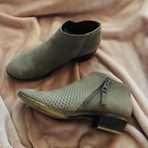 Lucky Brand Brielley booties